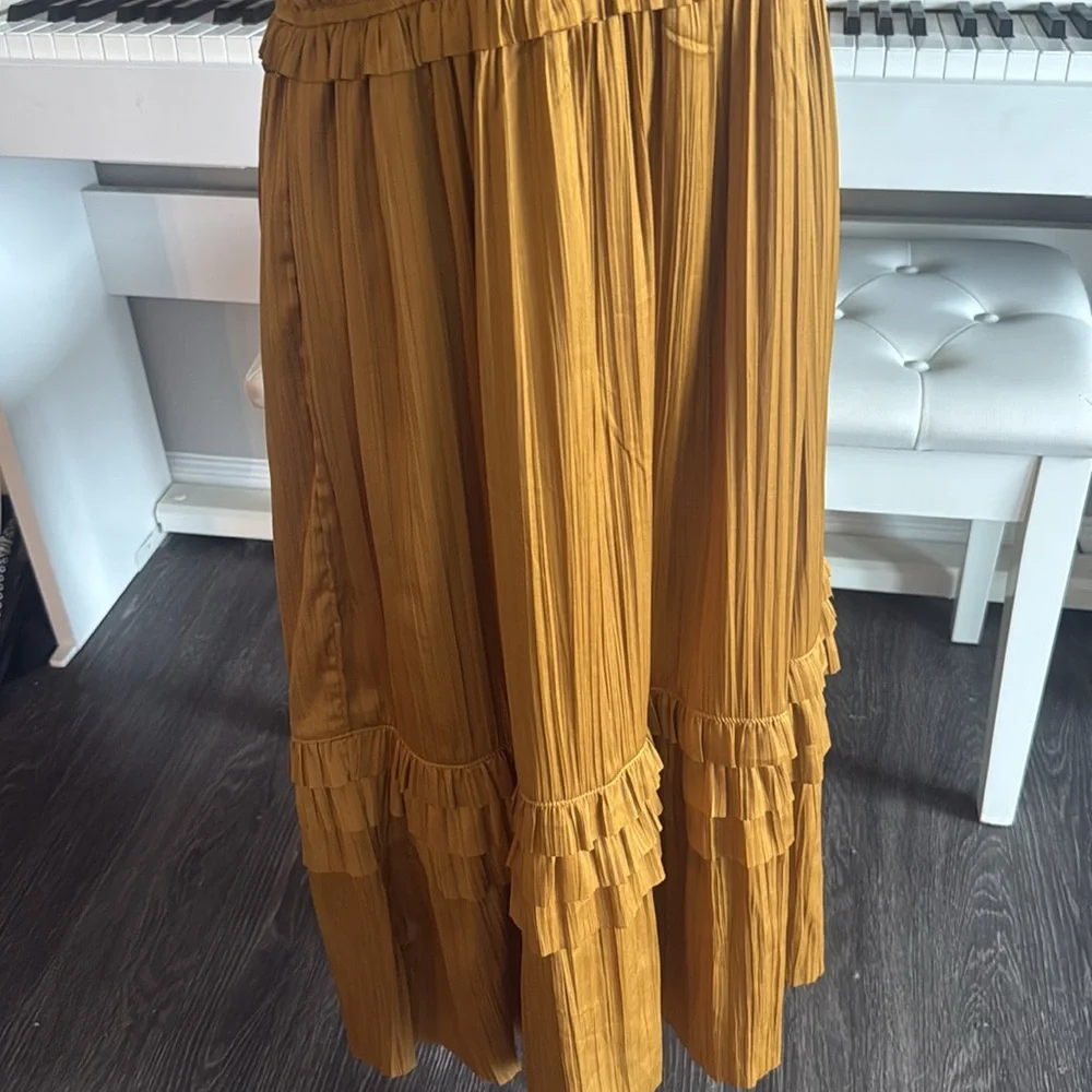 Roan + Ryan Talulah V-Neck Casual Ruffle Midi Dress Women's Yellow Gold - Picture 6 of 13